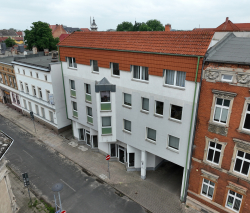 Attraktives Geschäftshaus in Schönebeck/ Elbe – Vielseitige Nutzungsmöglichkeiten und moderne Ausstattung