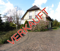 Lichtdurchflutete Eigentumswohnung mit Balkon, großem Garten und Weitblick, in ruhiger Randlage von Bamme bereits verkauft