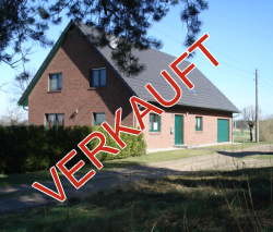 Lichtdurchflutete Eigentumswohnung mit Balkon, großem Garten und Weitblick, in ruhiger Randlage von Bamme bereits verkauft