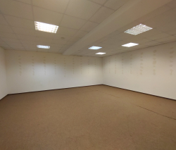 Verkaufs-/ Lagerfläche